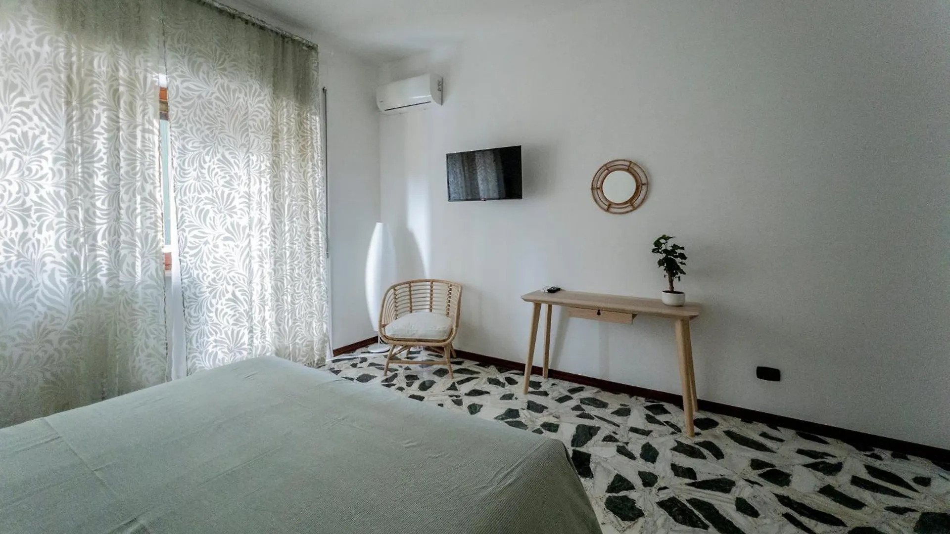 323 Cilea Apartment Naples Bed & Breakfast