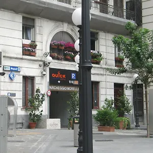 2* Couette-café Bed Morelli 49 , Chiaia