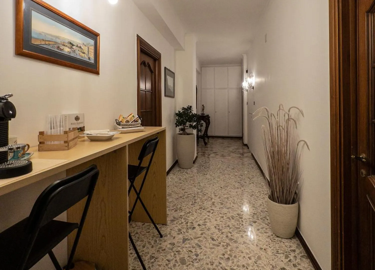 323 Cilea Apartment Неаполь 0*,